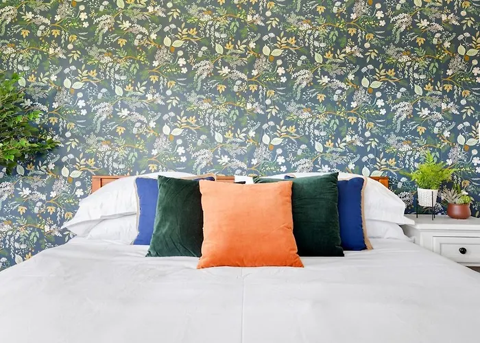 Curated For Cozy Longer Apartment Westmont